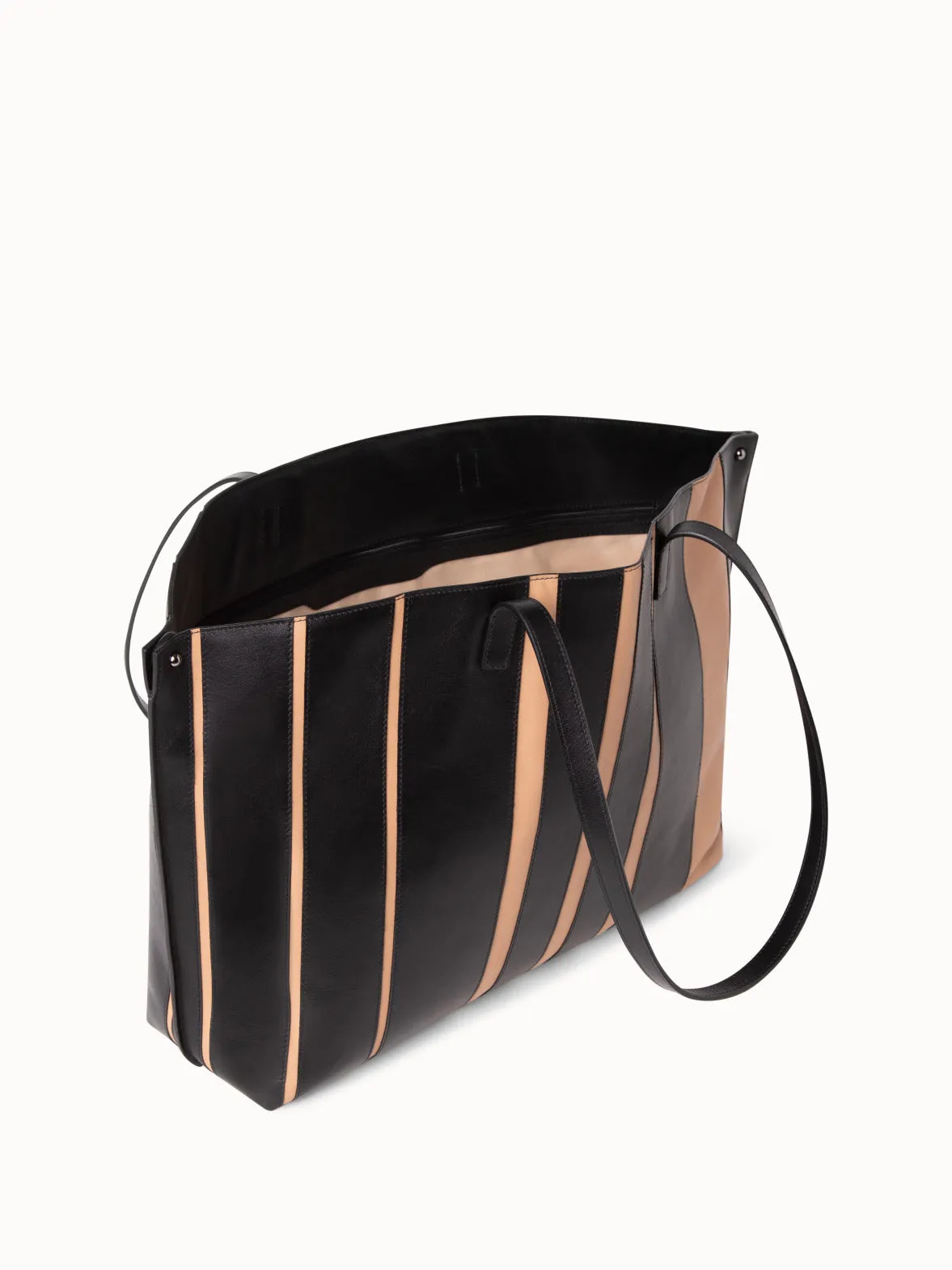 Ai Medium Shoulder Tote