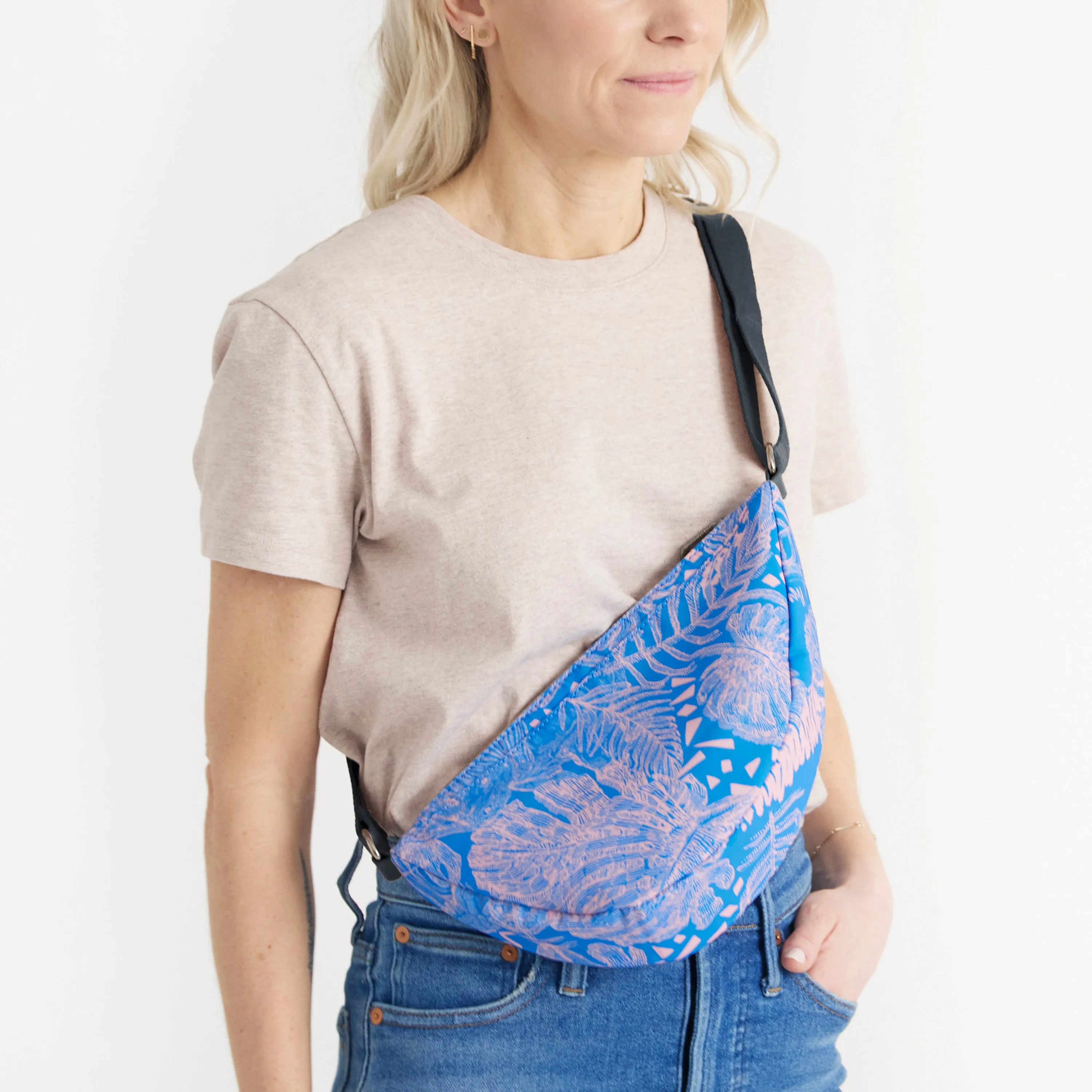 Tess Sling Bag